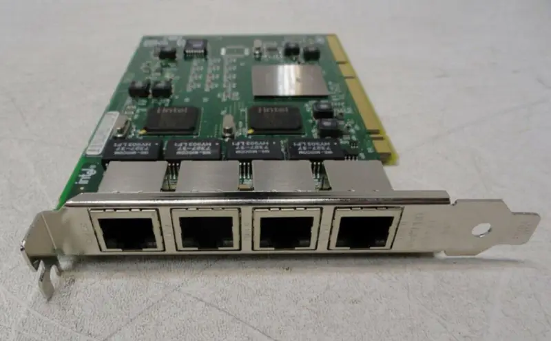 Intel PRO/1000 GT neliporttinen palvelinsovitin PWLA8494GT 82546GB