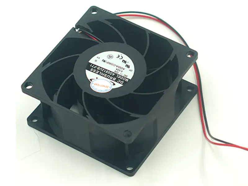 ADDA AD0812UB-F71 tuuletin