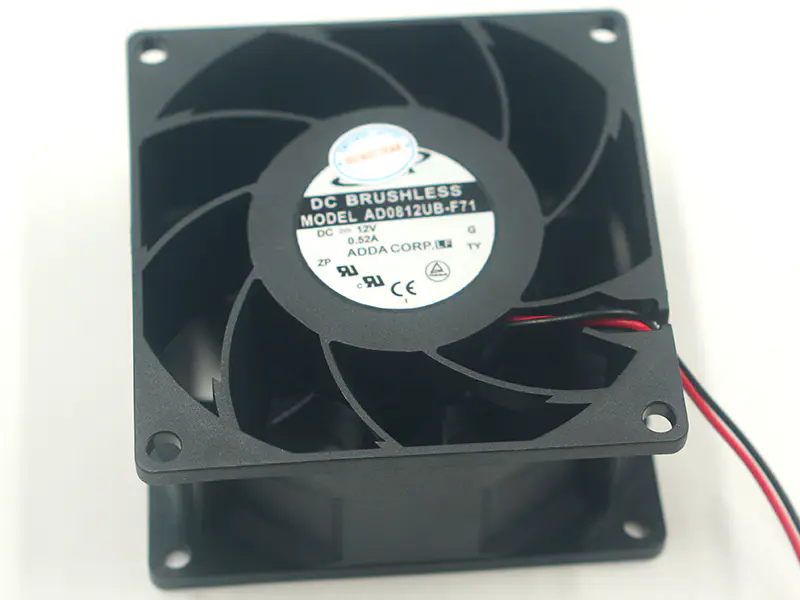 ADDA AD0812UB-F71 tuuletin