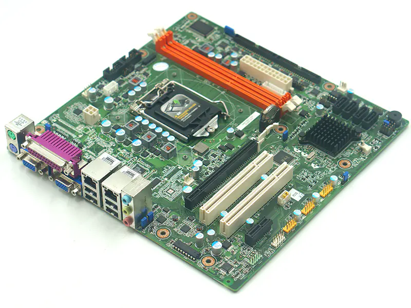 Advantech AIMB-501 REV:A1 emolevy