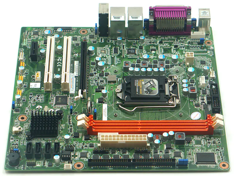 Advantech AIMB-501 REV:A1 emolevy