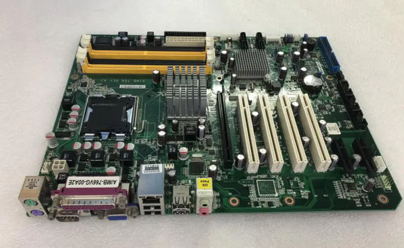 Advantech AIMB-766 REV.A2 AIMB-766VG-00A2E 08GSAQ35001107 emolevy