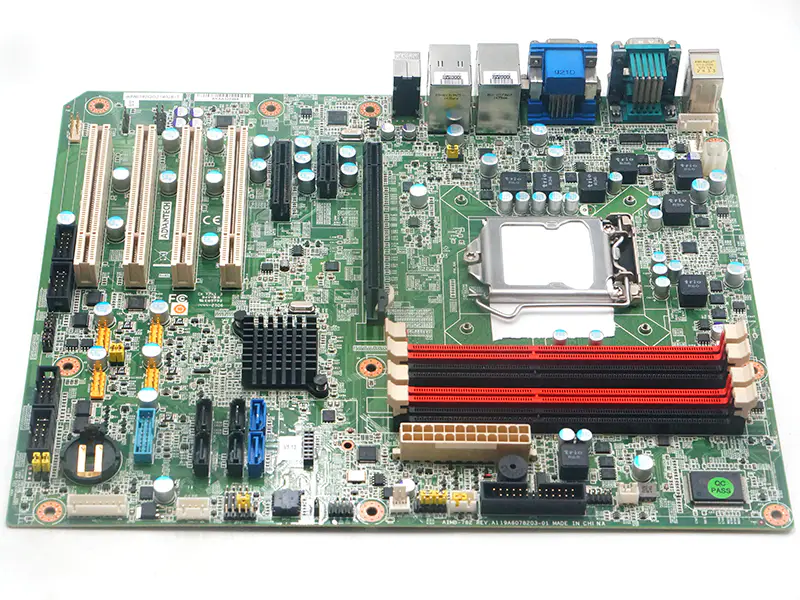 Advantech AIMB-782 REV.A1 AIMB-782QG2-teollisuusemolevy AIMB-782QG2