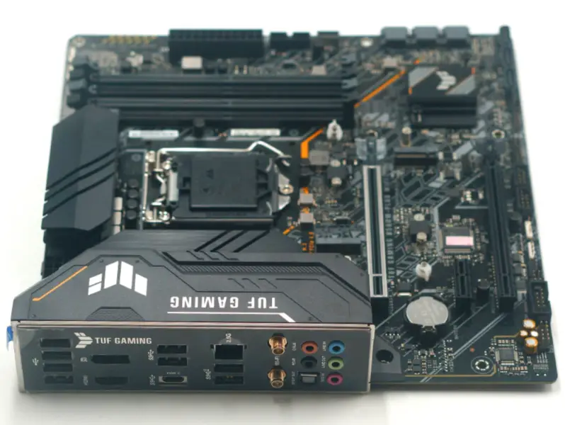 ASUS TUF GAMING B560M PLUS WIFI-emolevy Intel B560 5000+(OC) 128G USB 3.2 SATA M.2 Tuki 10 / 11 gen LGA 1200 CPU:lle