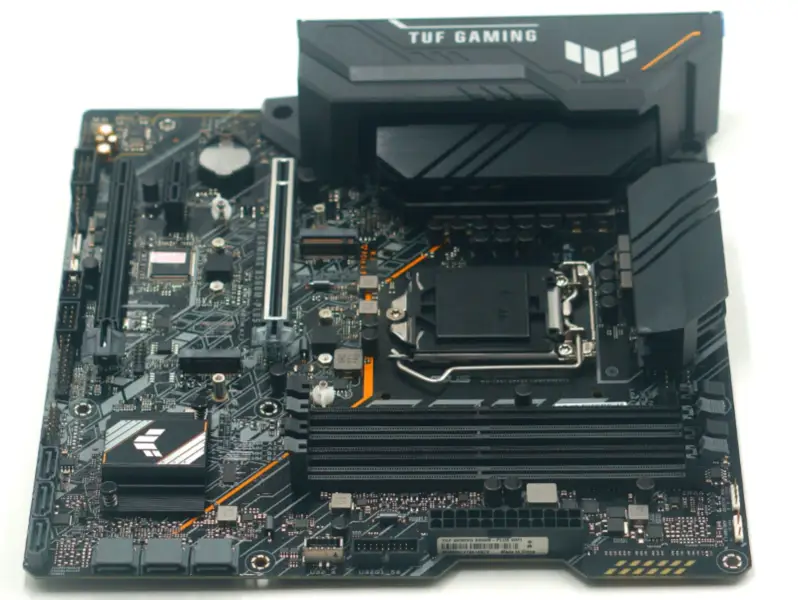 ASUS TUF GAMING B560M PLUS WIFI-emolevy Intel B560 5000+(OC) 128G USB 3.2 SATA M.2 Tuki 10 / 11 gen LGA 1200 CPU:lle