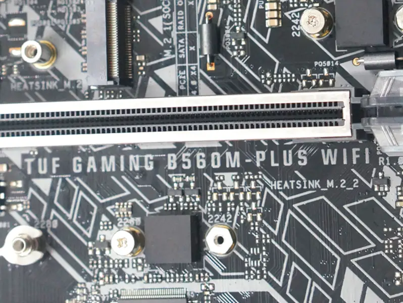 ASUS TUF GAMING B560M PLUS WIFI-emolevy Intel B560 5000+(OC) 128G USB 3.2 SATA M.2 Tuki 10 / 11 gen LGA 1200 CPU:lle