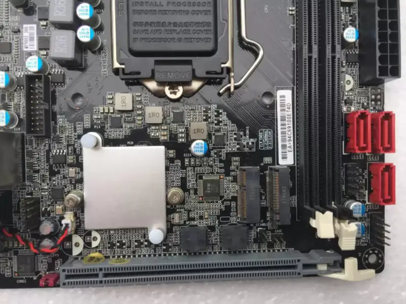 ECS B360H4-MI Emolevy B360 piirisarja Mini-ITX