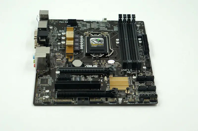 Asus B85M-E R2.0-emolevy