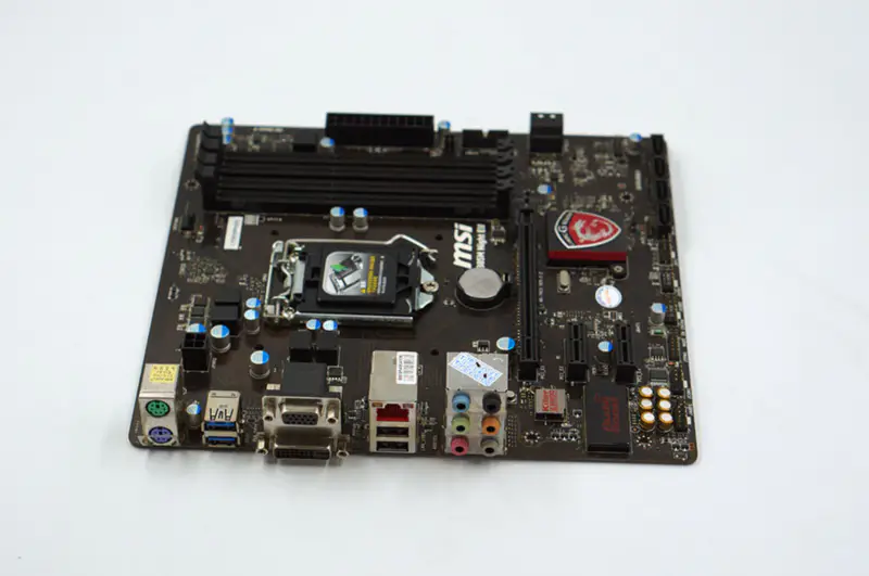 MSI B85M Night ELF -emolevy LGA 1150 /6GB M-ATX-emolevy (6GB)