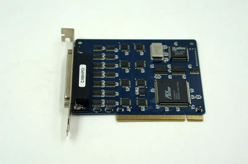 Moxa C168H/PCI-emolevy