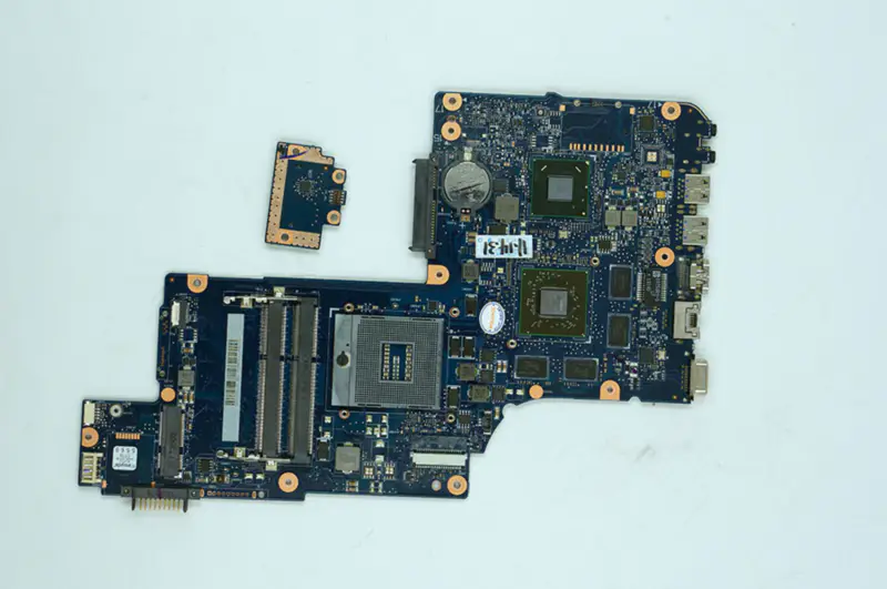 Toshiba L870 L875 C870 Intel-emolevy