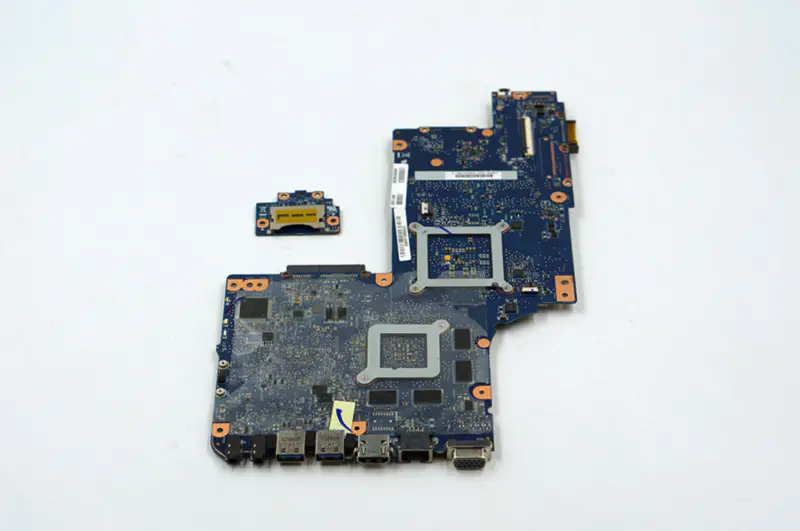 Toshiba L870 L875 C870 Intel-emolevy