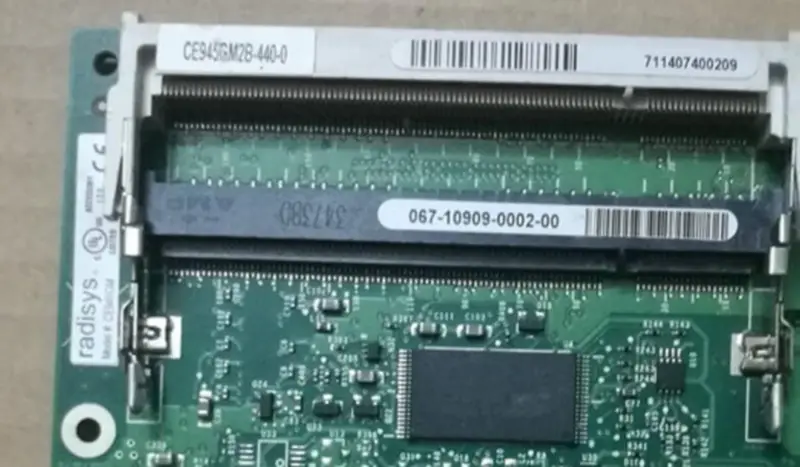 RadiSys CE945GM CE945GM2A-L24-0 Teollisuuslaitteiden emolevy CE945GM2A-L24-0