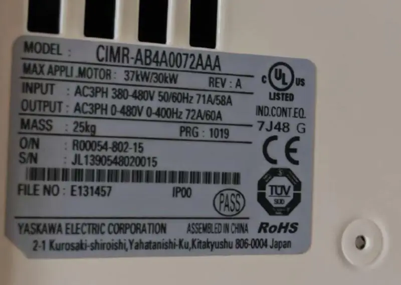 YASKAWA A1000 -taajuusmuuttaja CIMR-AC4A0072AAA