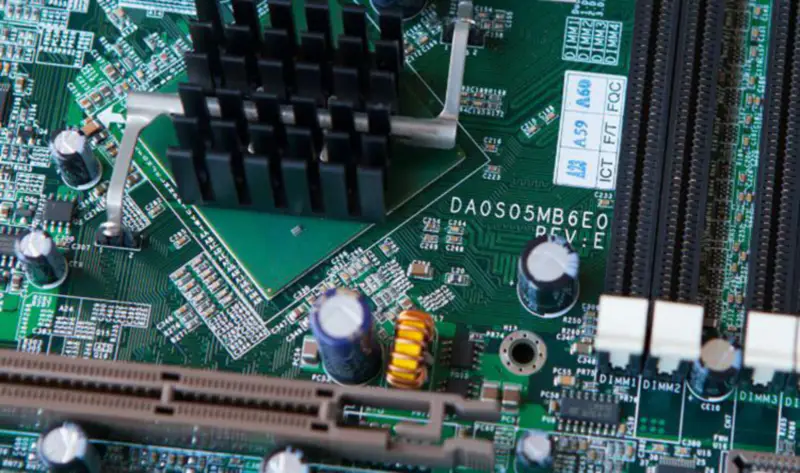 Quanta DA0S05MB6E0 Rev.E teollisuusemolevy 875P+6300ESB PCI-X*3