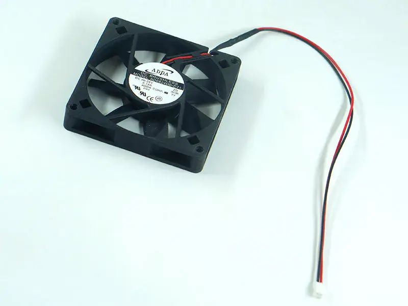 ADDA AD0824HB-D71 tuuletin