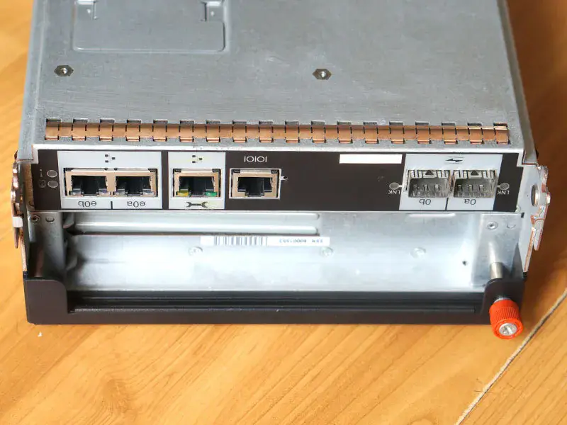 NETAPP X3248A-R5 111-00238+G1 -ohjausyksikkö