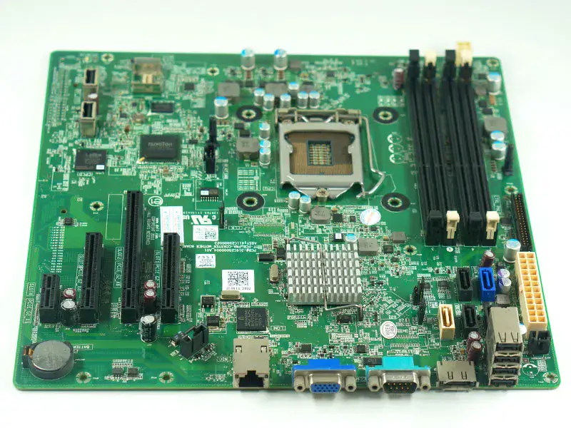 DELL PowerEdge T110 II -emolevy PM2CW W6TWP 2TW3W 15TH9
