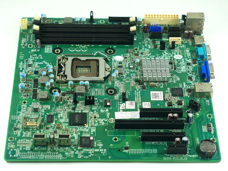 DELL PowerEdge T110 II -emolevy PM2CW W6TWP 2TW3W 15TH9