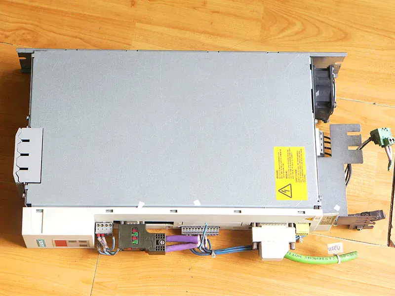 Siemens 6SE7016-0TP50-Z INVERTERI