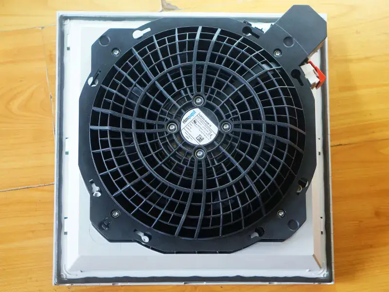 Ebmpapst K2E200-AH08-15 tuuletin