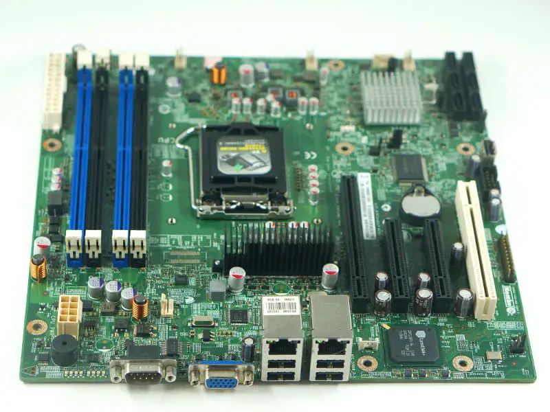 Intel S1200BTS -emolevy