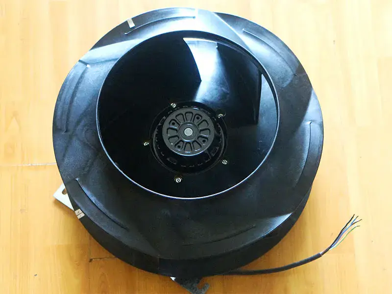Ebmpapst R3G355-RB03-10 tuuletin