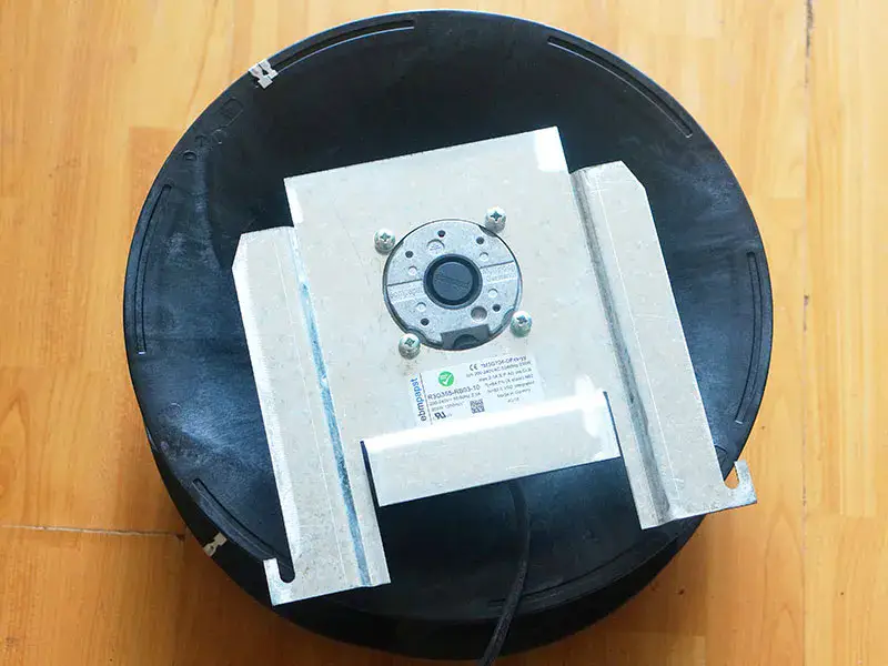 Ebmpapst R3G355-RB03-10 tuuletin