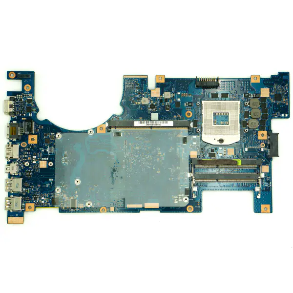 Asus G75VW -emolevy