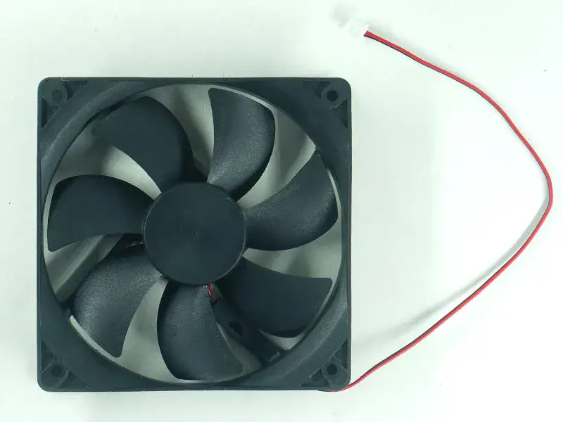 ADDA AD1224HB-A71GL tuuletin