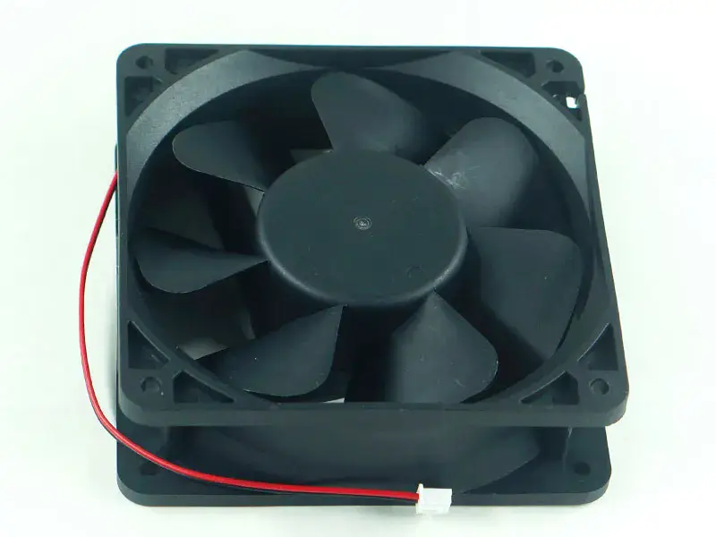 ADDA AD1224UB-F51 tuuletin