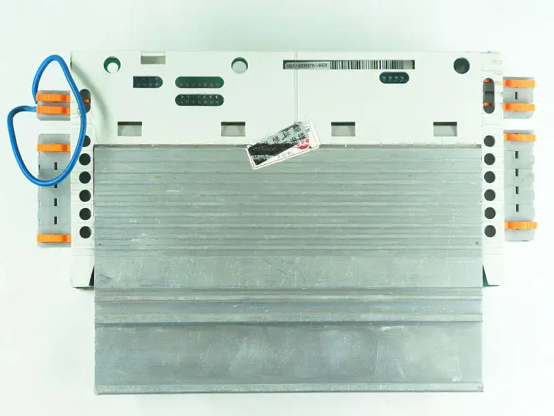 Lenze E82EV551-4C200 380V 0.55KW