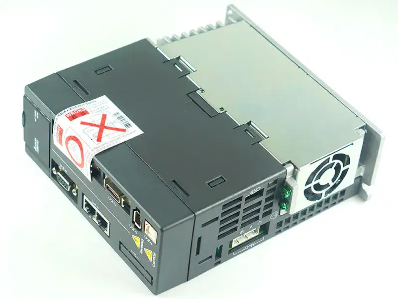 Delta-servomoottori ECMA-C11010RS ASD-A2-1021-M