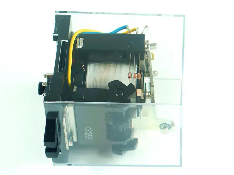 Omronin rele G4Q-212S DC24V DC24V