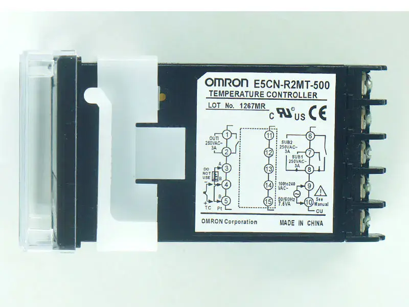 OMRON E5CN-R2MT-500 termostaatti