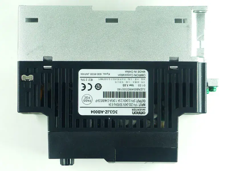 Omron 3G3JZ-AB004 PLC-moduuli