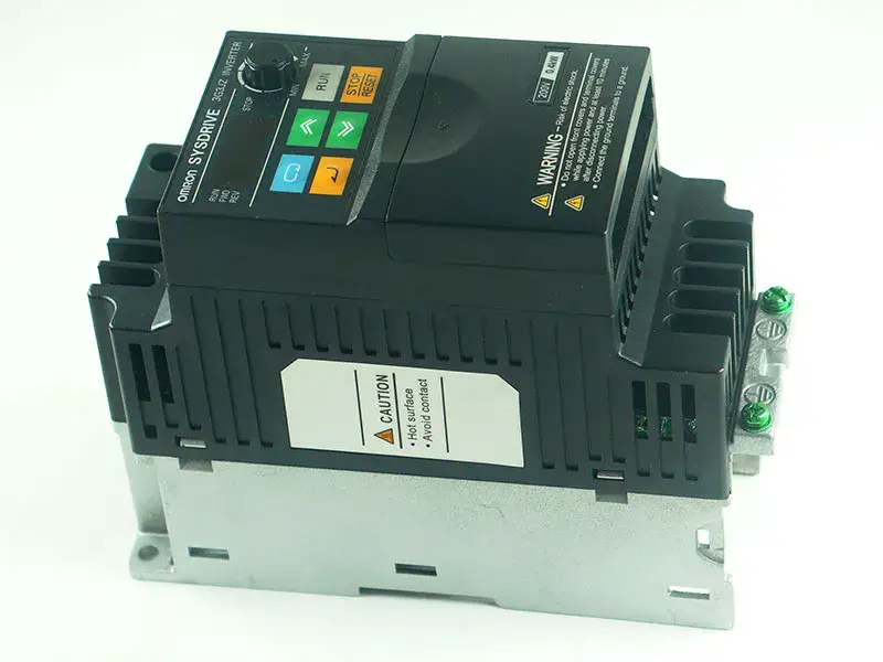 Omron 3G3JZ-AB004 PLC-moduuli