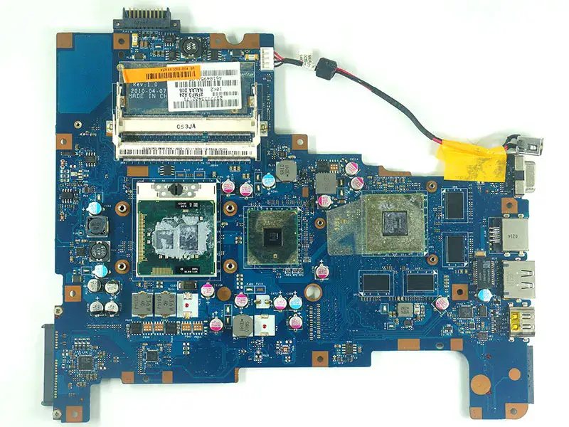 Toshiba L670 L675 L670D L675D NALAA LA-6042P LA-6041P emolevy
