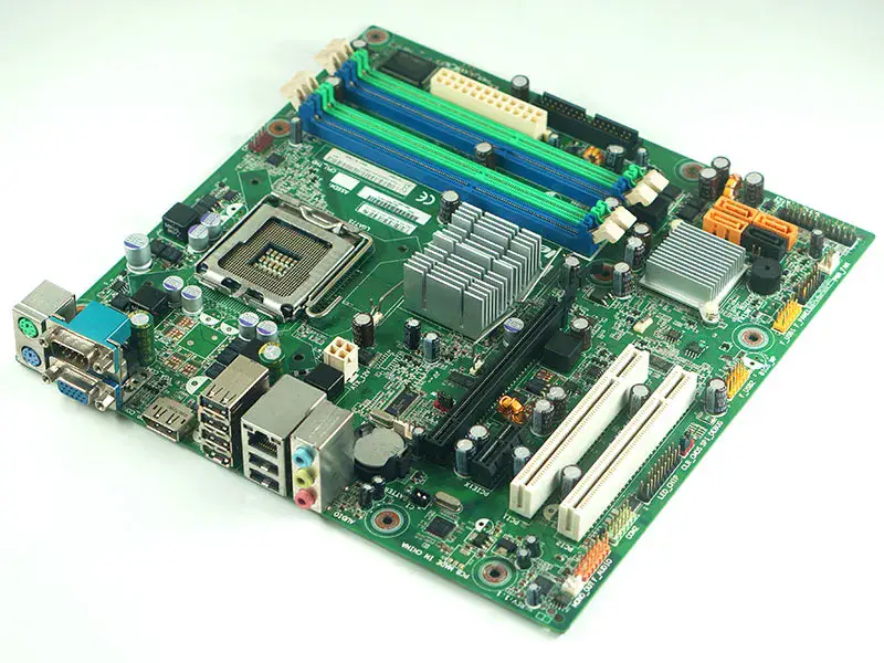 Lenovo L-IQ45 MTQ45MK 46R1516 64Y4486 64Y3053 emolevy