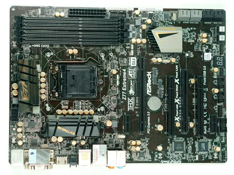 Asrock Z77 Extreme4 -emolevy