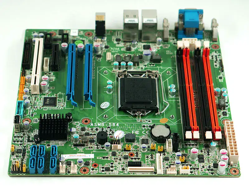 Advantech ASMB-584 REV.A1 ASMB-584G2 19A2058403-01 Emolevy 19A2058403-01