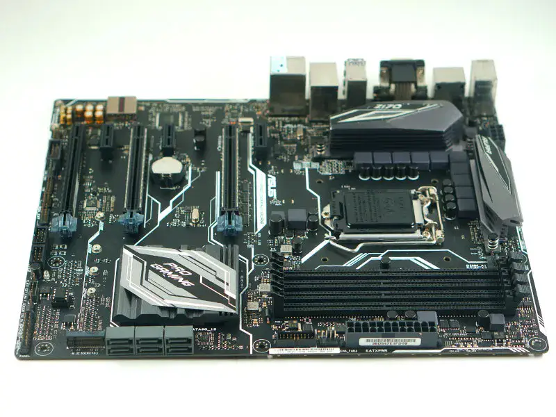 Asus Z170-PRO GAMING/AURA -emolevy Asus Z170-PRO GAMING/AURA -emolevy