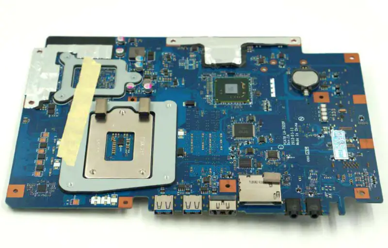 Asus ET2410i -emolevy