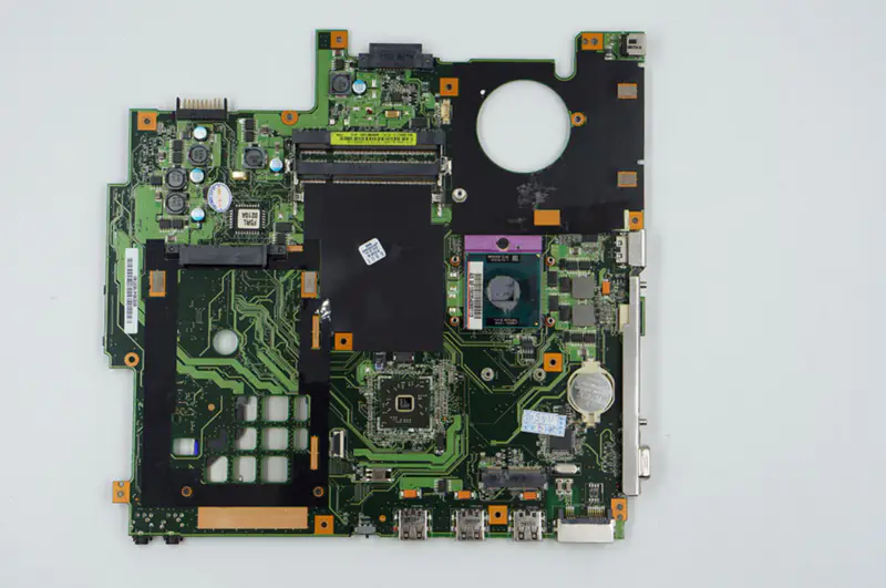 Asus F5R -emolevy