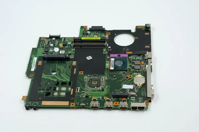 Asus F5R -emolevy
