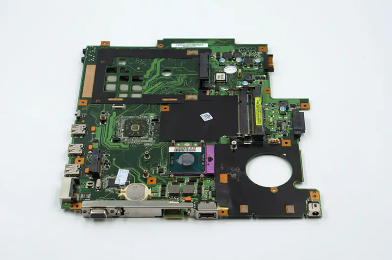 Asus F5R -emolevy