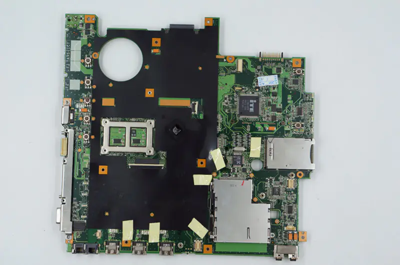 Asus F5R -emolevy