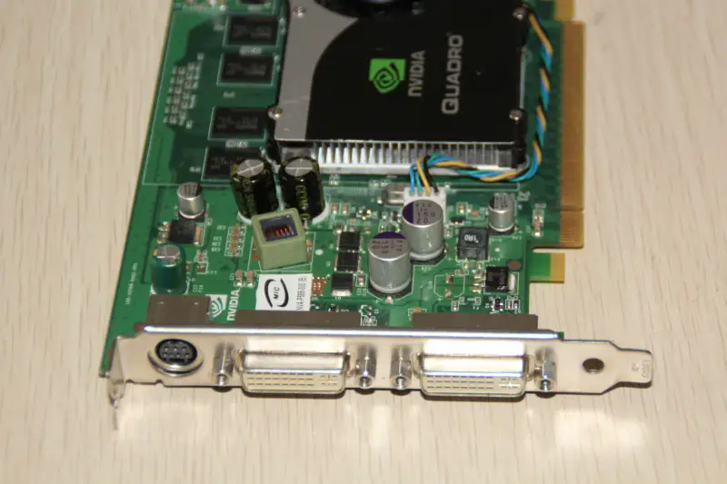 Quadro FX1700 512M PCI-E-näytönohjain DVI*2