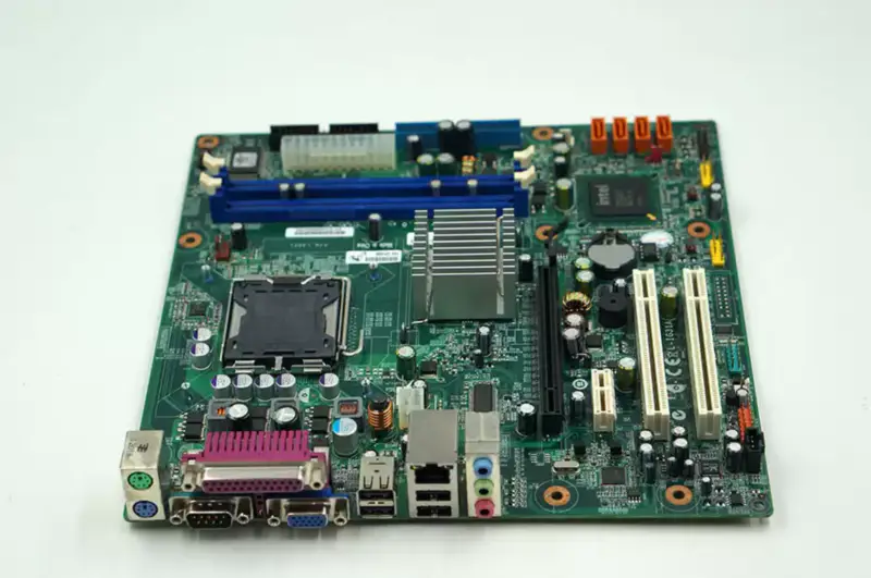 Lenovo G31T-LM V1.0 T4900V M6900 45C2882 53Y3282 emolevy