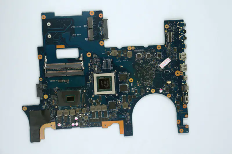 Asus G752VY GTX980M-4G -emolevy G752V G752-kannettavaan, jossa on I7-6700HQ-suoritin